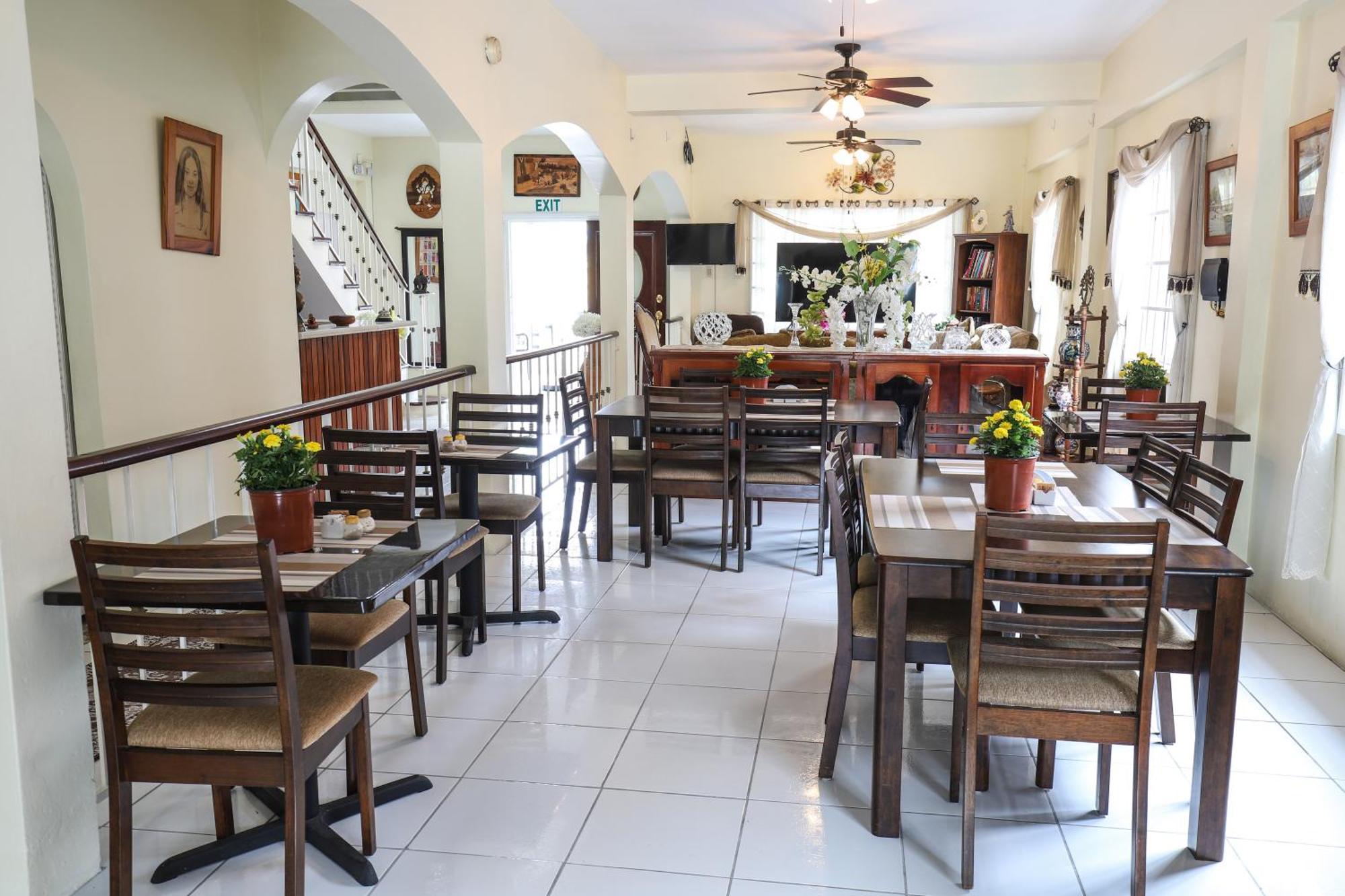 Airport Inn Piarco Εξωτερικό φωτογραφία