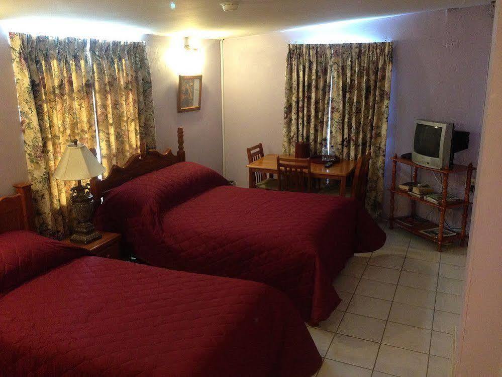Airport Inn Piarco Εξωτερικό φωτογραφία